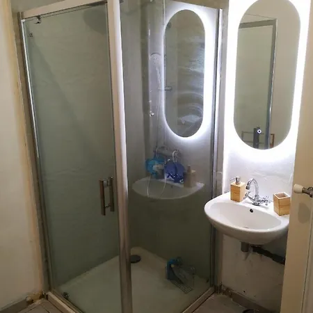 Chambre Calme Centre Quarto em Acomodações Particulares